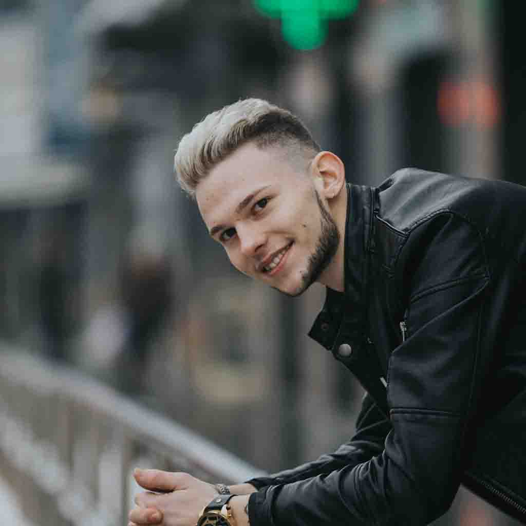 Фото преподавателя